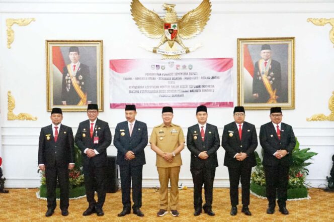 
 Gubernur Bengkulu Kukuhkan 5 PJS Bupati, Pj. Walikota Diperpanjang