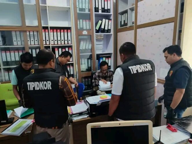 
 Dua Kantor Bank Bengkulu di Lebong digeledah