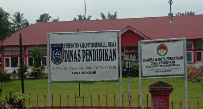 
 Heboh. Plt Kadis Pendidikan Bengkulu Utara Diduga Ganggu Istri Kades