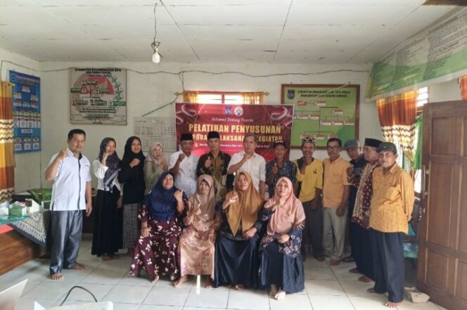 
 Pemdes Padang Bendar Tingkatkan Kapasitas Kelembagaan Desa Melalui Pelatihan Penyusunan Laporan Kegiatan